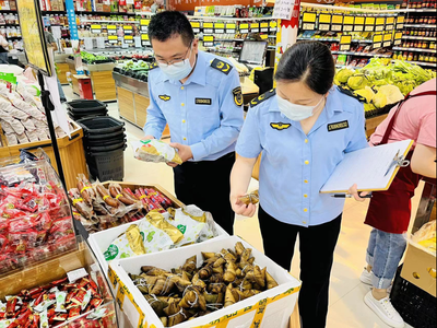 保康县市场监管局多措并举保障群众食品安全 筑牢食品经营防线